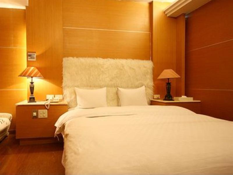 Zaw Jung Business Hotel Taichung Extérieur photo
